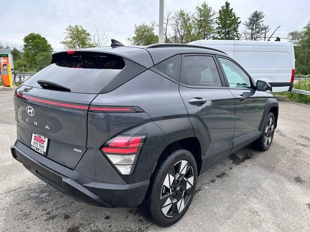 Used 2024 Hyundai Kona SEL AWD/4WD image 4