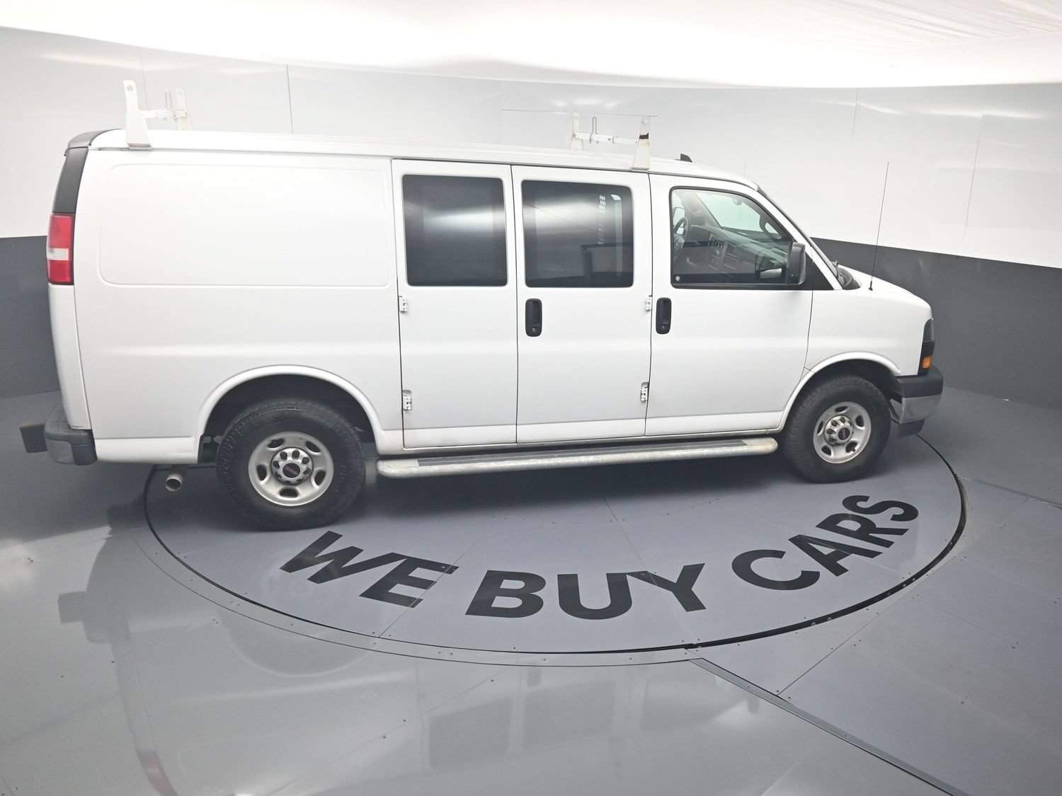 Used 2021 GMC Savana 2500 w/ Driver Convenience Package RWD image 31