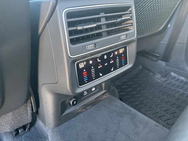 Used 2023 Audi Q7 3.0T Prestige image 30