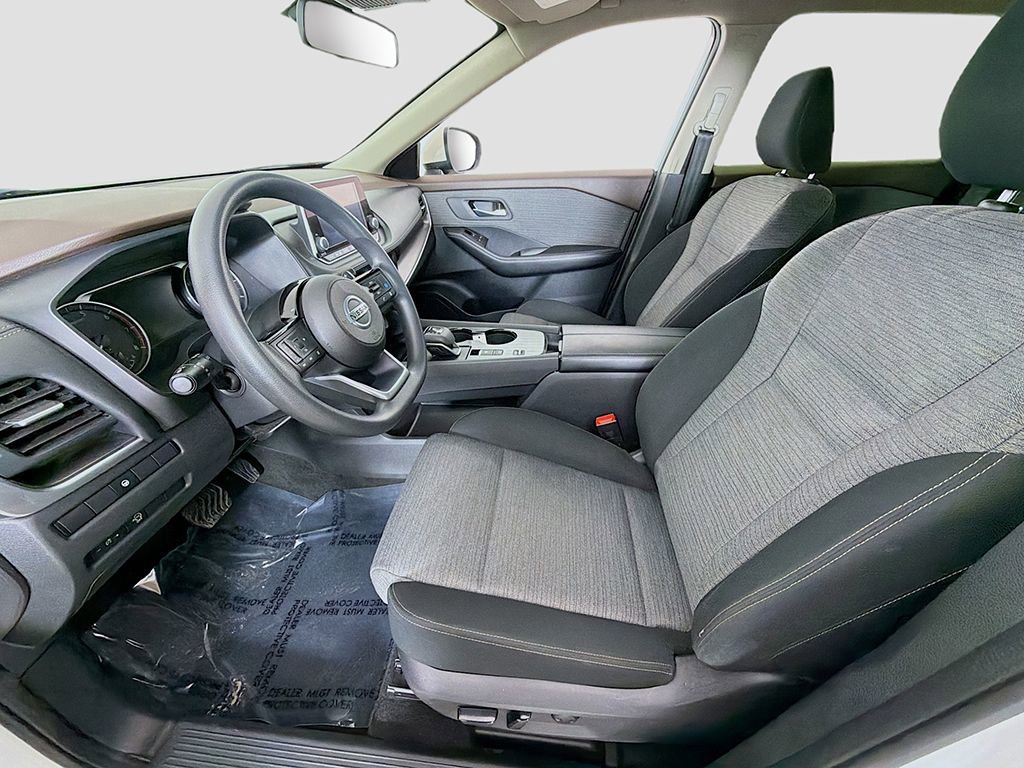 Used 2023 Nissan Rogue SV image 18