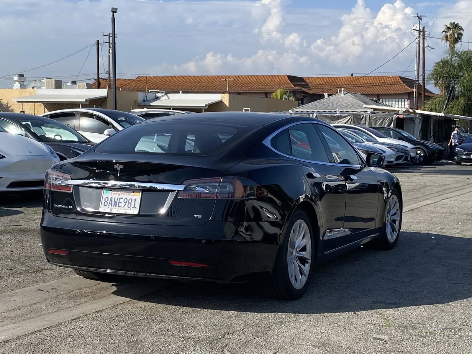 Used 2017 Tesla Model S 75 RWD image 4