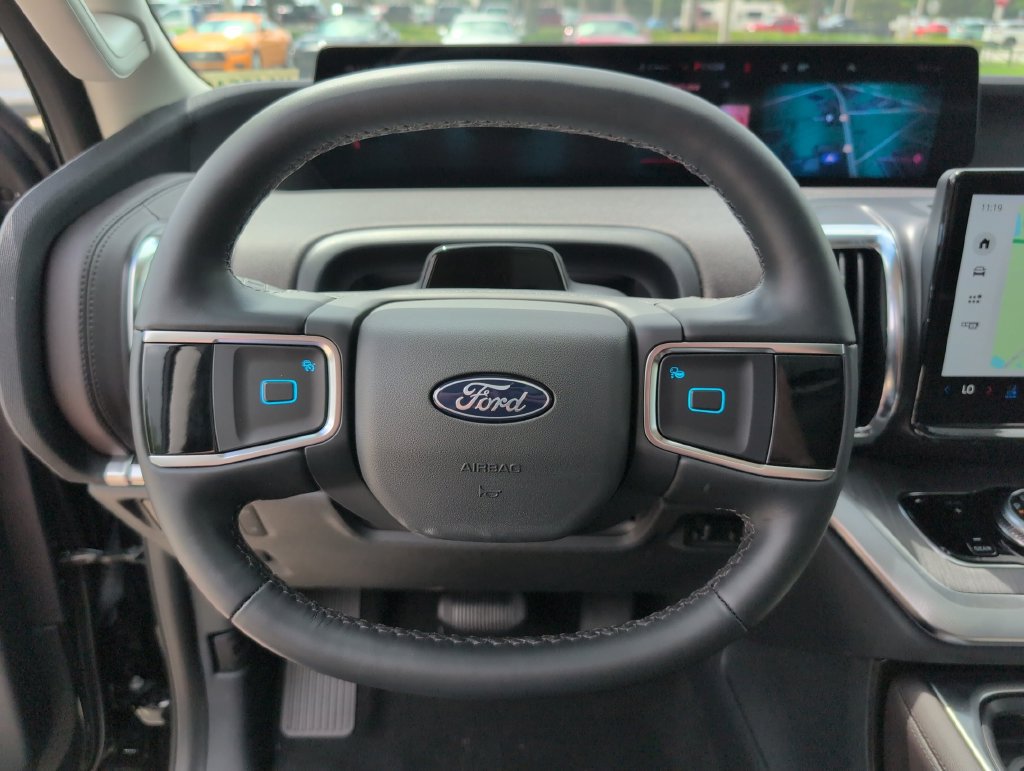 New 2026 Ford Expedition Max Platinum w/ Platinum Ultimate Package AWD/4WD image 30