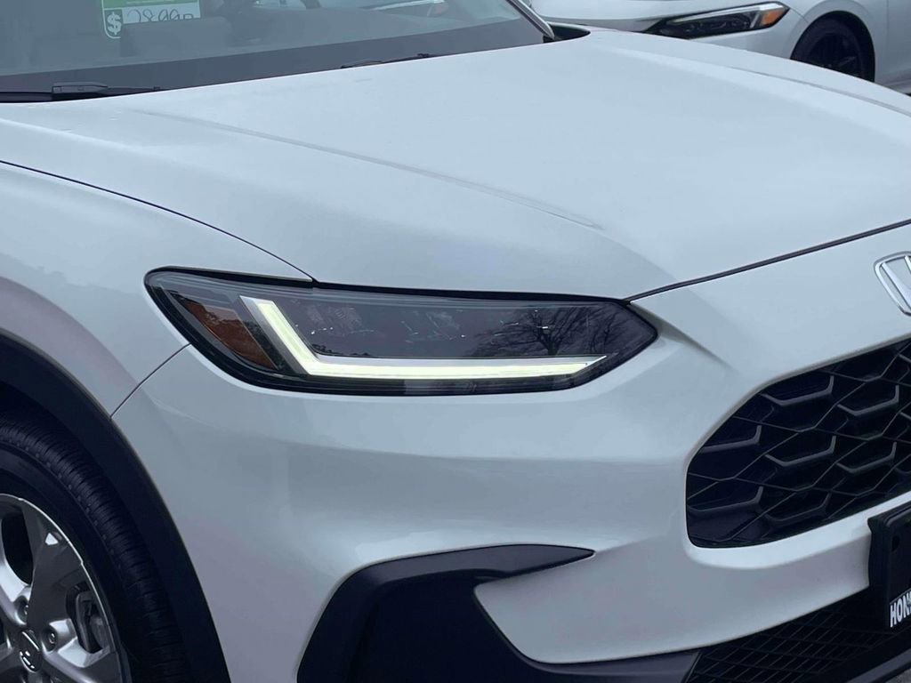 Certified 2025 Honda HR-V LX image 8