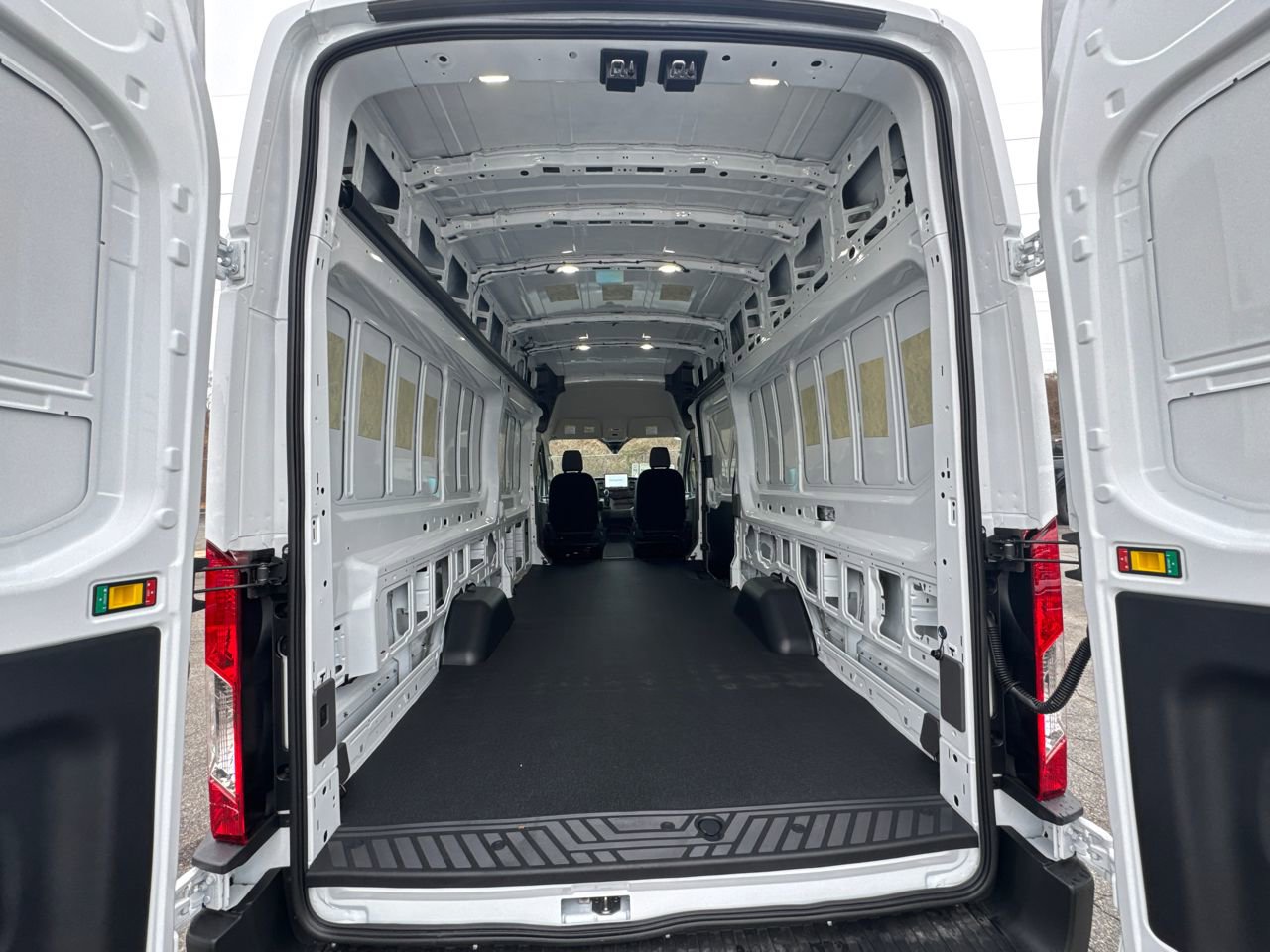 New 2026 Ford Transit 350 148 High Roof Extended image 45
