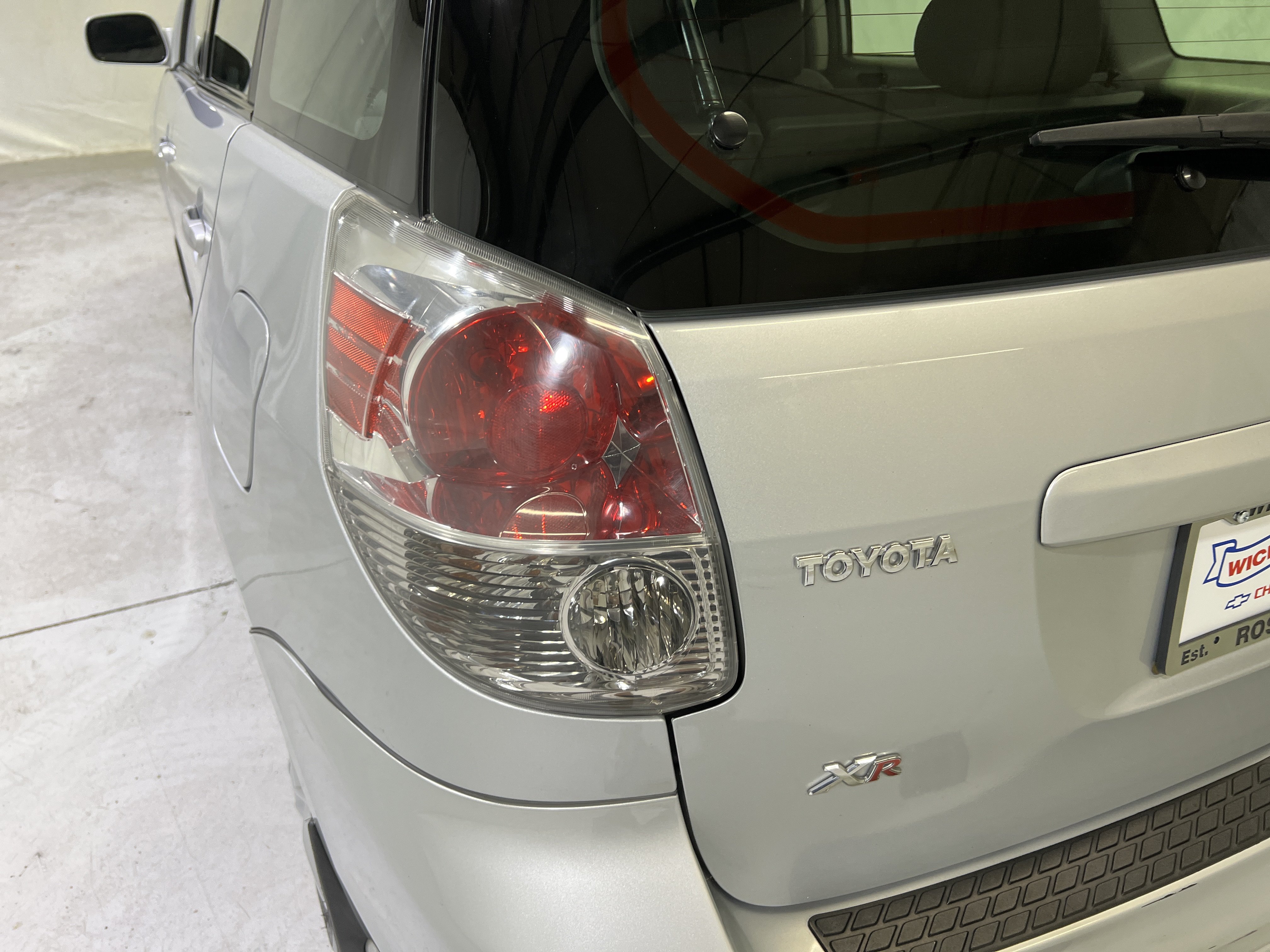 Used 2007 Toyota Matrix FWD image 10