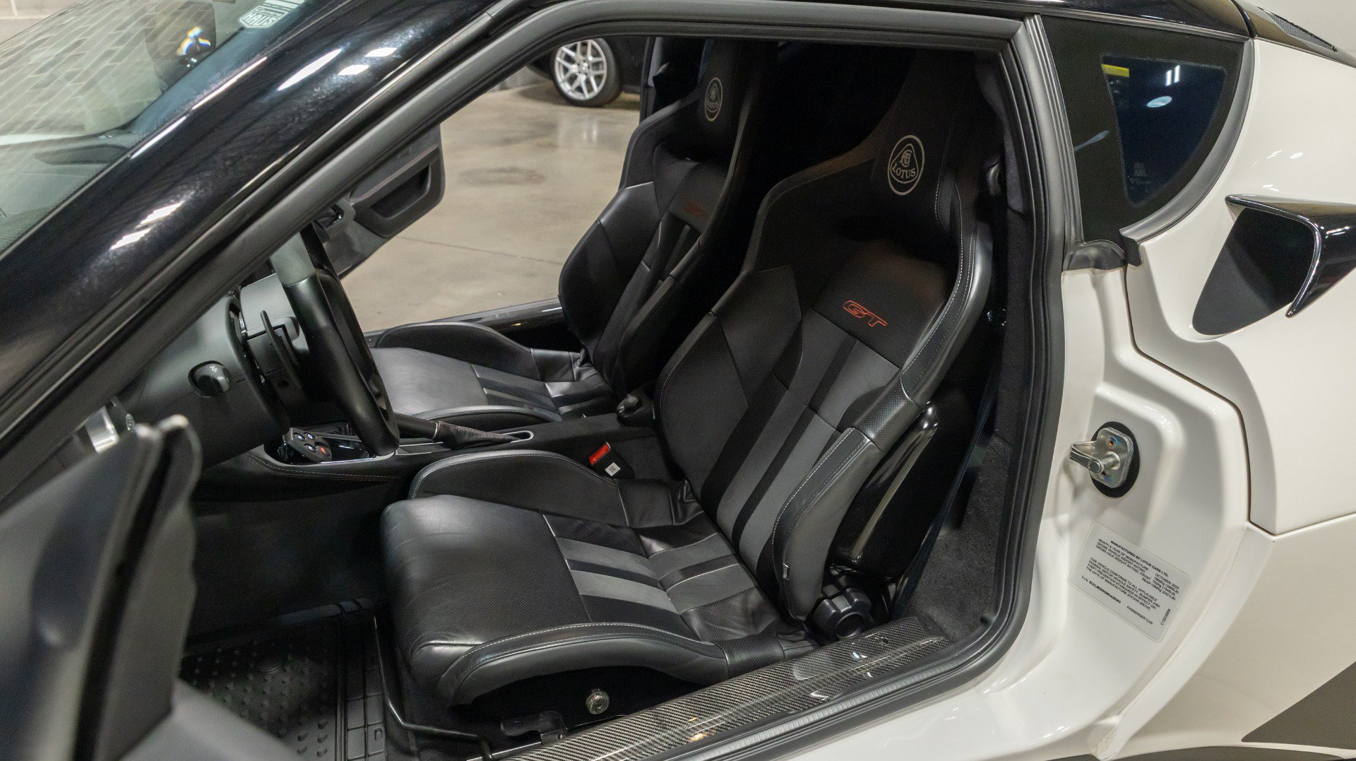 Used 2021 Lotus Evora RWD image 40