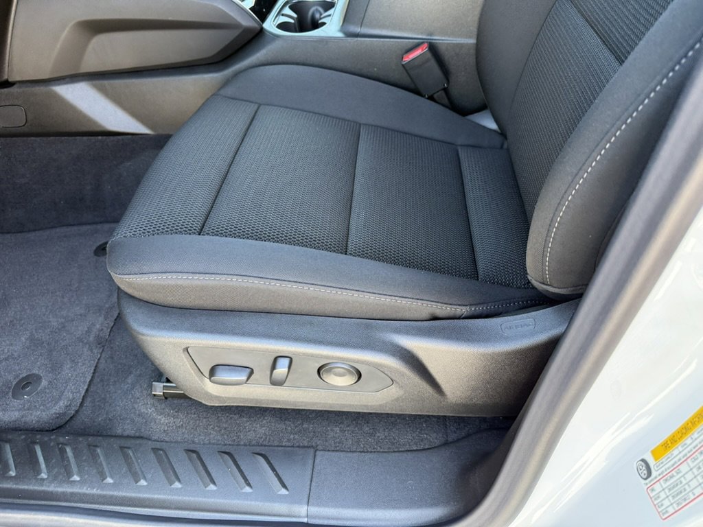 New 2026 GMC Canyon Elevation w/ Convenience Package image 13