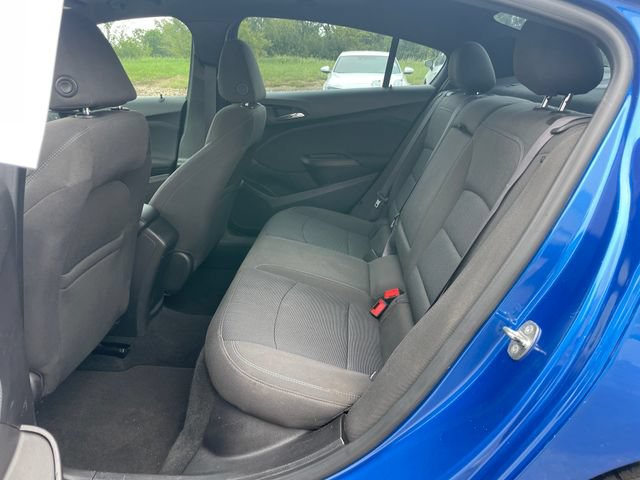 Used 2016 Chevrolet Cruze LT w/ Sun And Sound Package FWD image 28