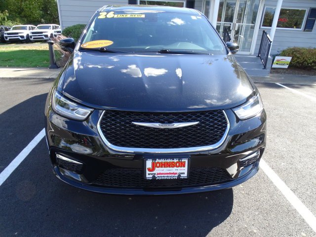 Certified 2026 Chrysler Pacifica Select FWD image 24