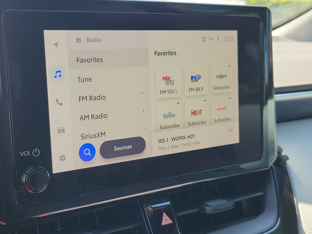 Used 2023 Toyota Corolla SE image 24