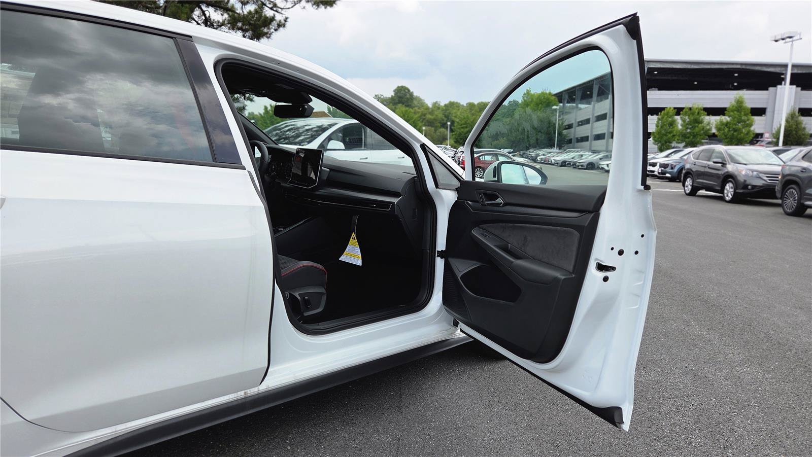 New 2026 Volkswagen GTI SE FWD image 26