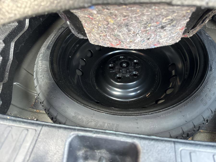 Used 2018 Toyota Prius Two image 36