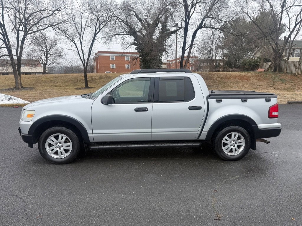 Used 2010 Ford Explorer Sport Trac XLT image 7