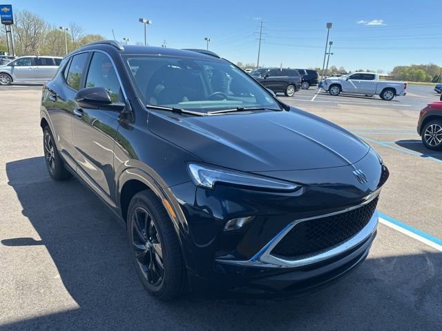 Certified 2024 Buick Encore GX Sport Touring w/ Comfort Package AWD/4WD image 2
