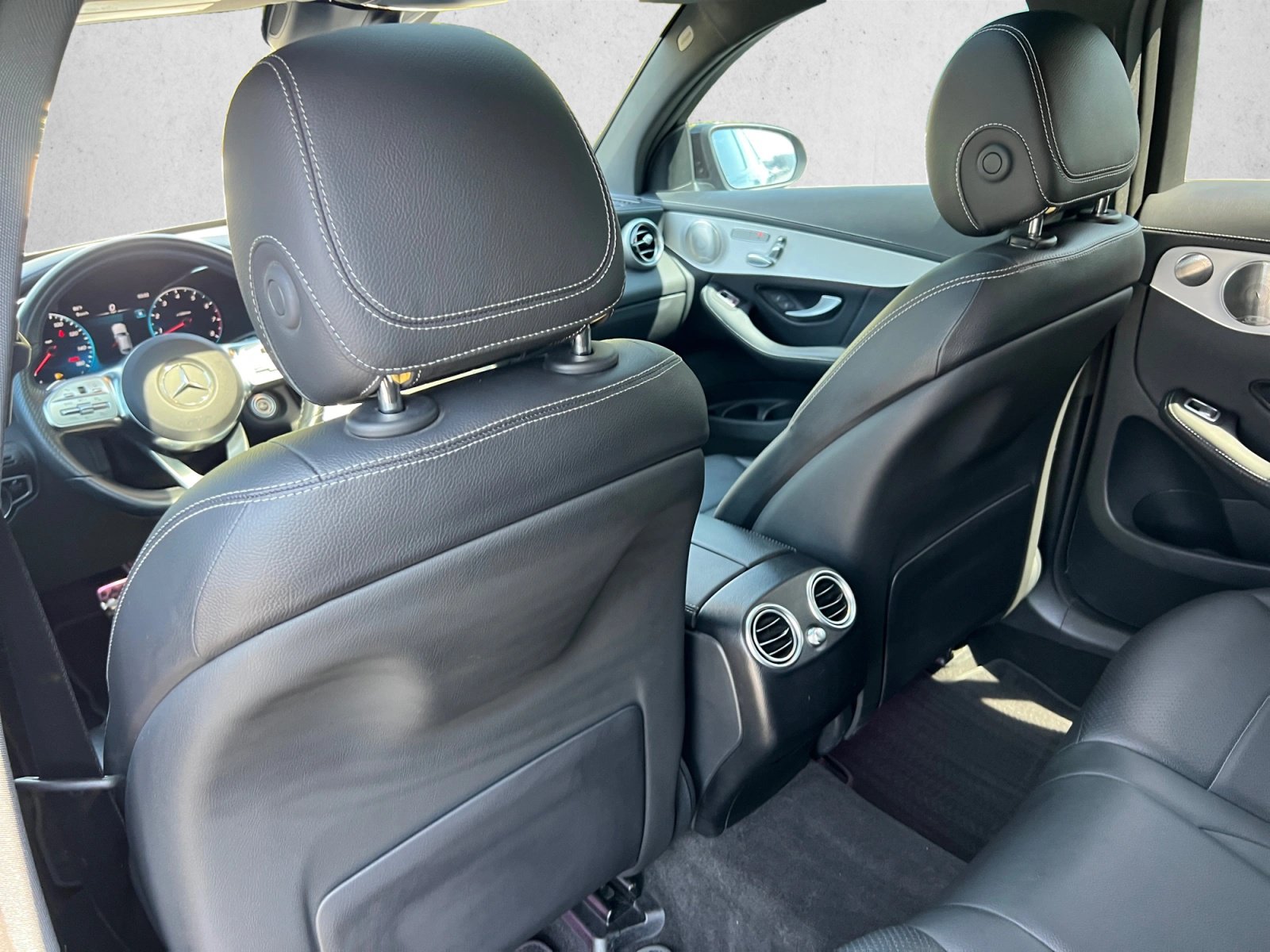 Used 2023 Mercedes-Benz GLC 300 4MATIC Coupe image 19