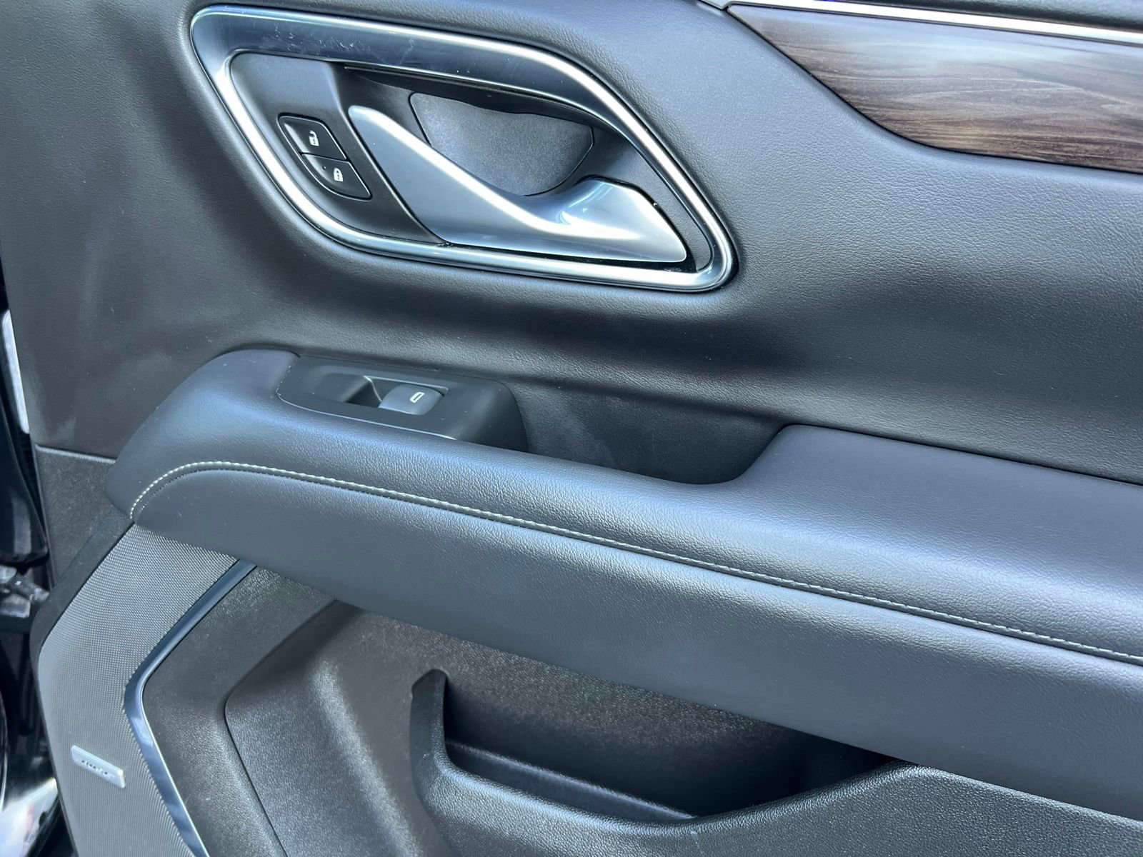 Used 2022 Chevrolet Tahoe Z71 w/ Luxury Package image 62