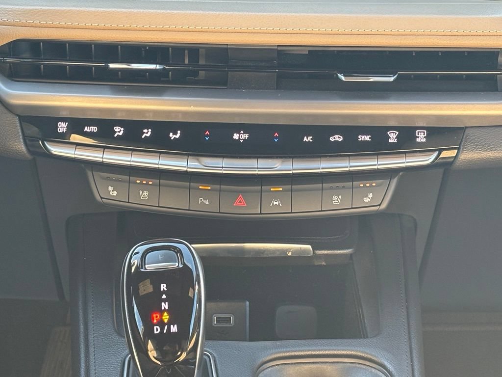 Used 2024 Cadillac XT4 Premium Luxury AWD/4WD image 24