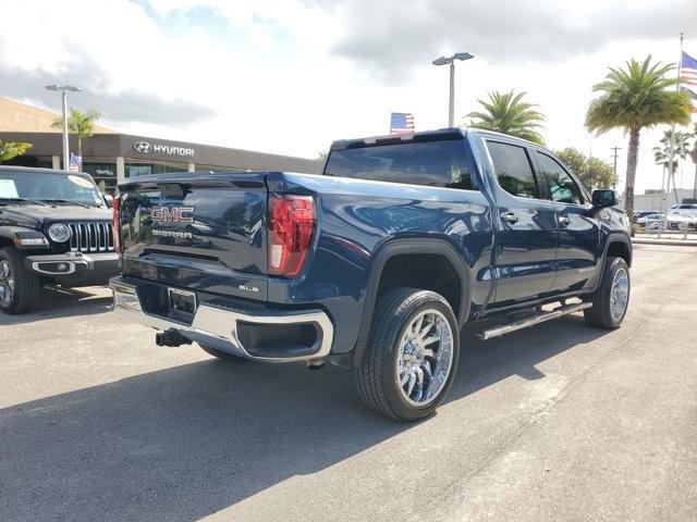 Used 2020 GMC Sierra 1500 SLE w/ SLE Value Package image 5