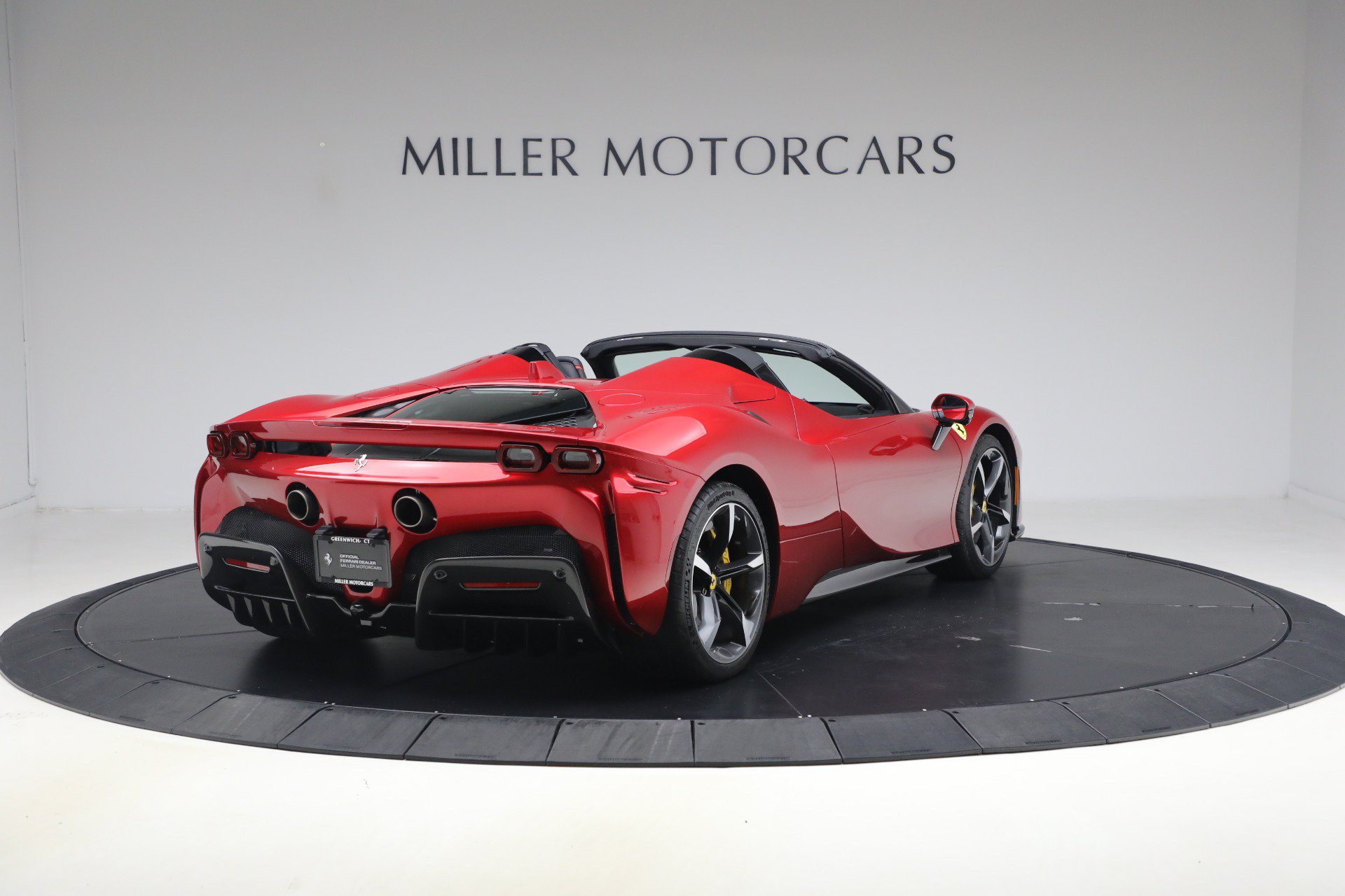 Certified 2024 Ferrari SF90 Spider AWD/4WD image 8