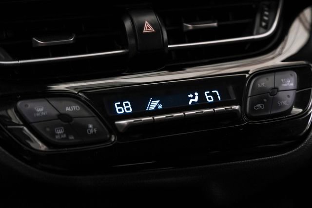 Used 2020 Toyota C-HR LE image 27