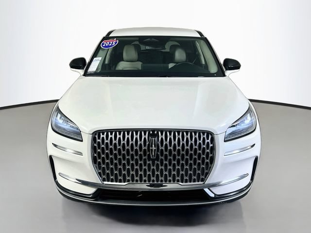 Used 2025 Lincoln Corsair FWD image 3