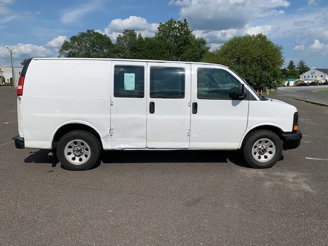 Used 2014 GMC Savana 1500 image 11