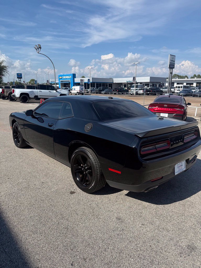Used 2023 Dodge Challenger SXT RWD image 5