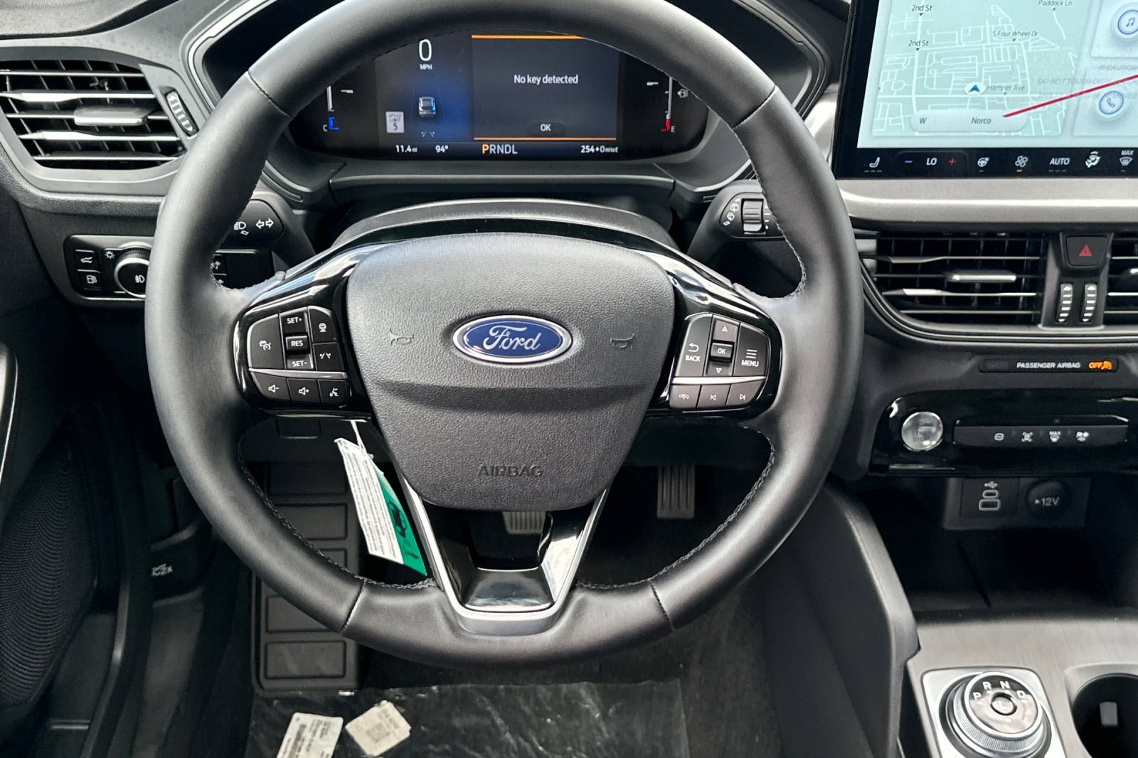 New 2025 Ford Escape SE w/ Class II Trailer Tow Package image 14