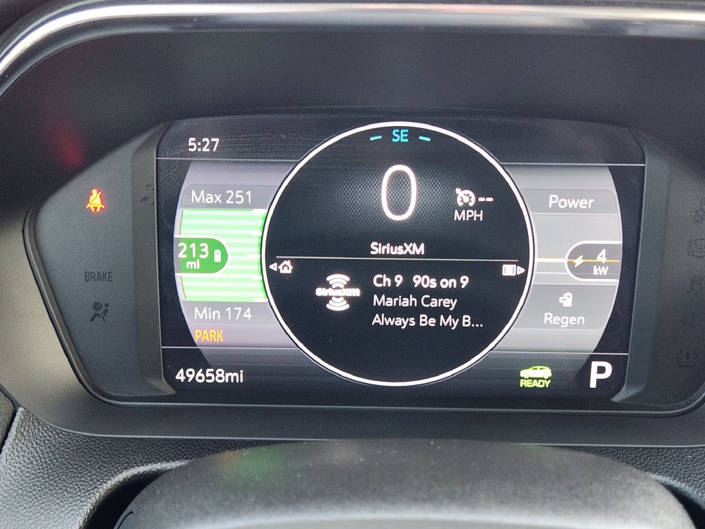 Used 2023 Chevrolet Bolt EUV LT FWD image 16
