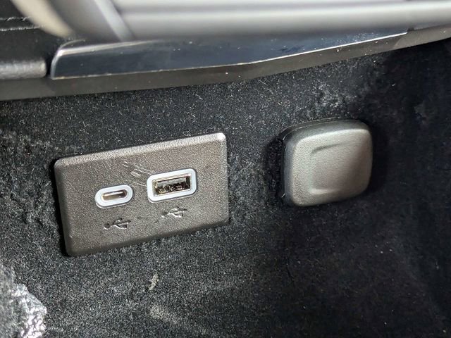 Certified 2023 Cadillac XT4 Premium Luxury image 25