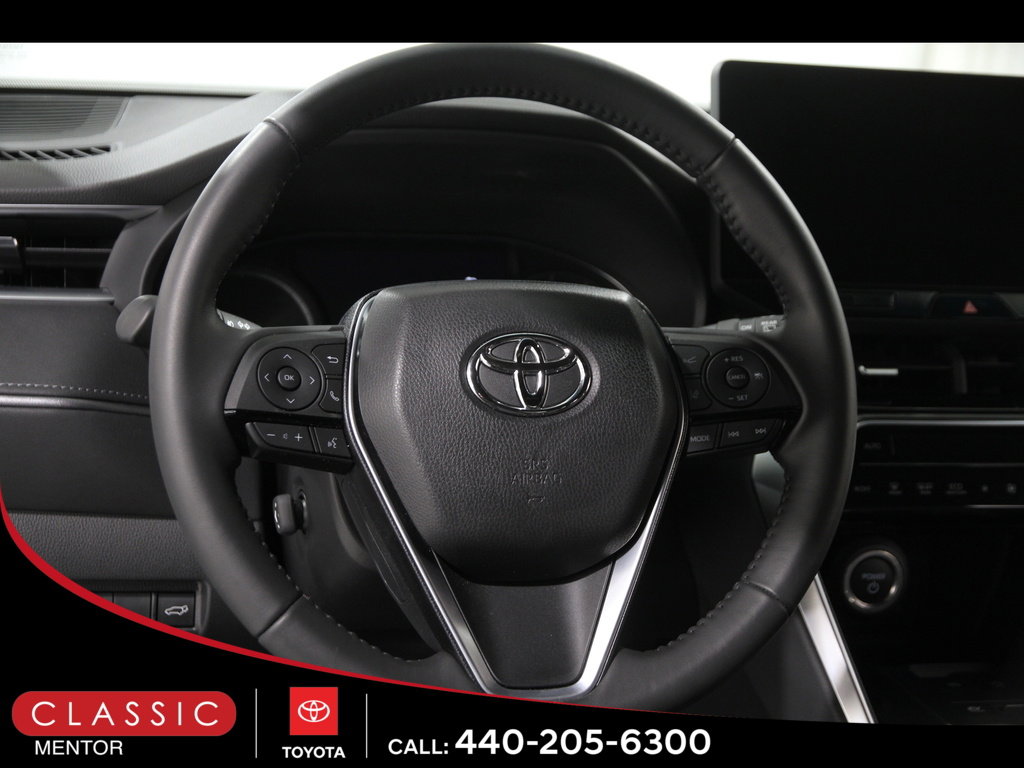 Certified 2024 Toyota Venza XLE image 7