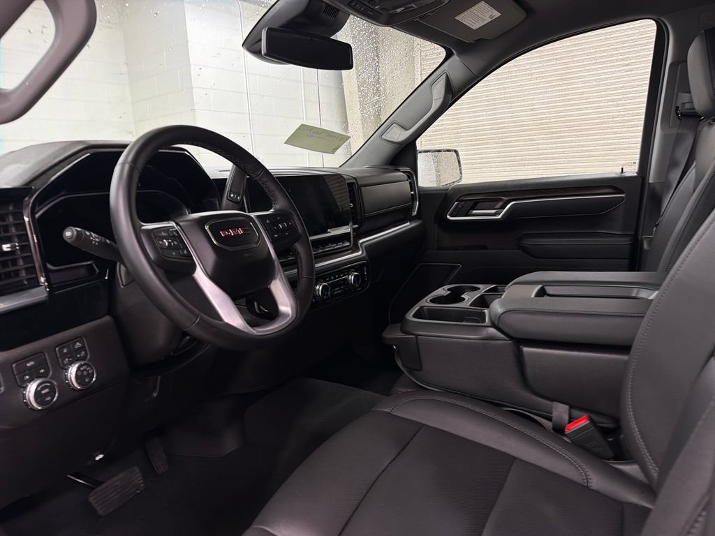 Used 2026 GMC Sierra 1500 SLT AWD/4WD image 7