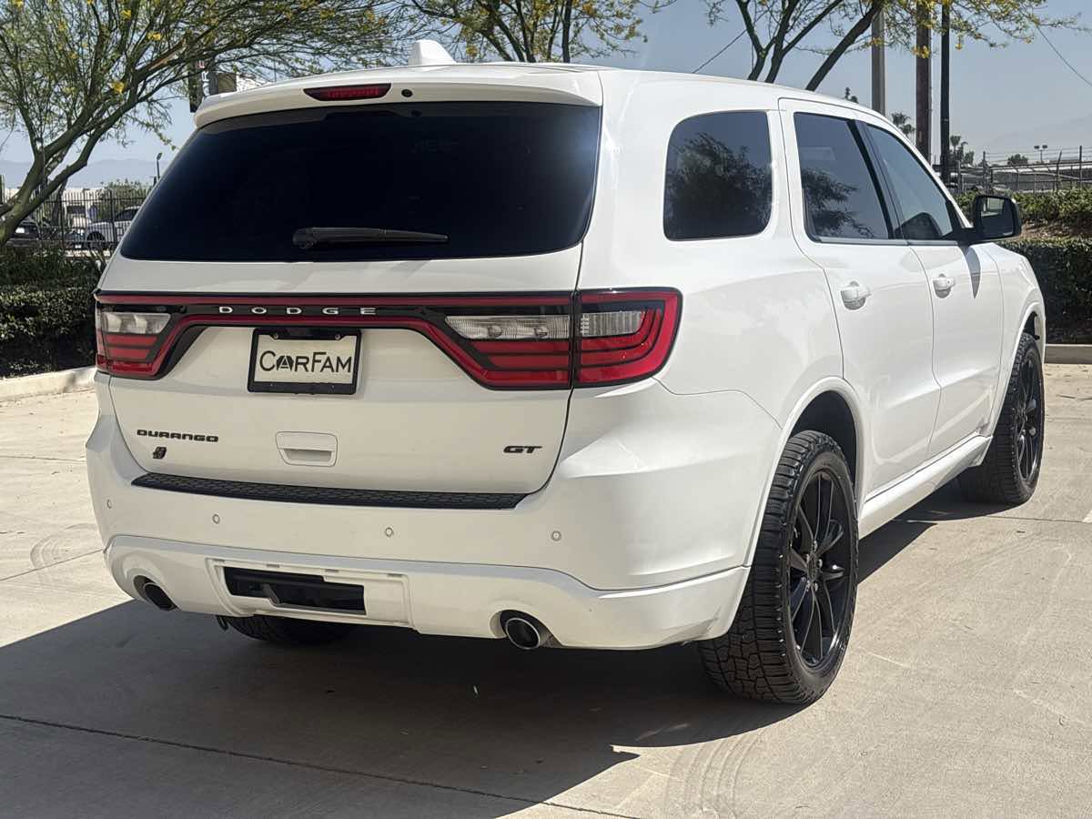 Used 2018 Dodge Durango GT w/ Blacktop Package image 3