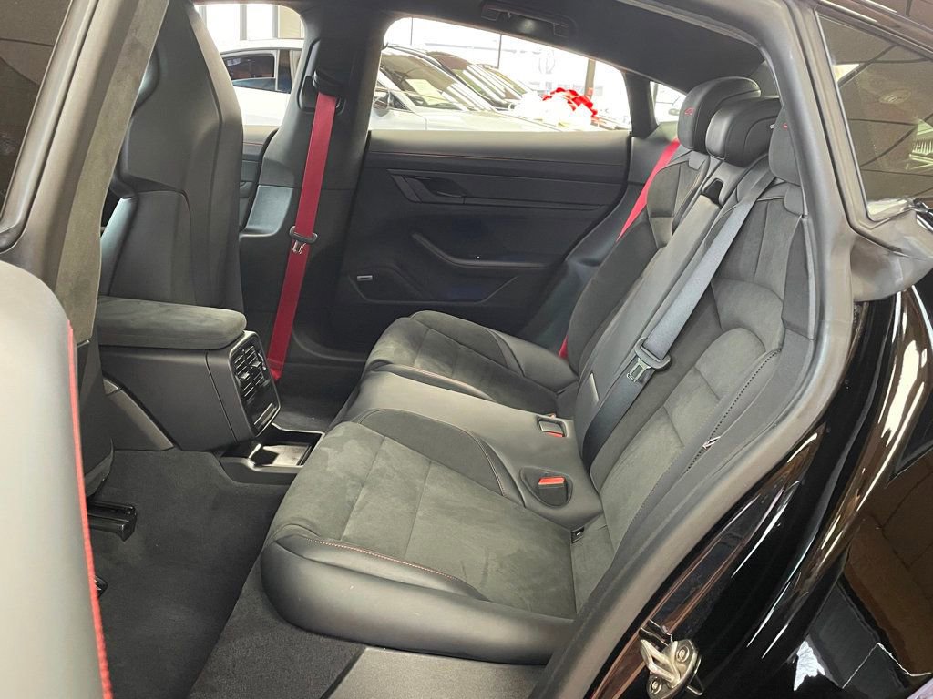 Used 2024 Porsche Taycan GTS image 19