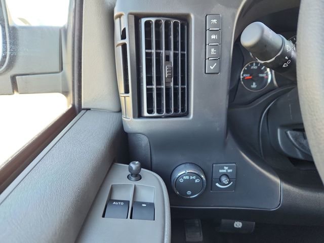 New 2025 Chevrolet Express 3500 w/ Driver Convenience Package image 28