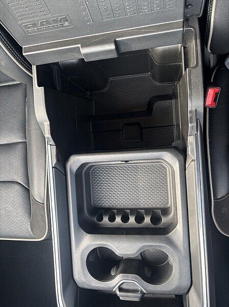 Used 2024 RAM 1500 Laramie AWD/4WD image 39