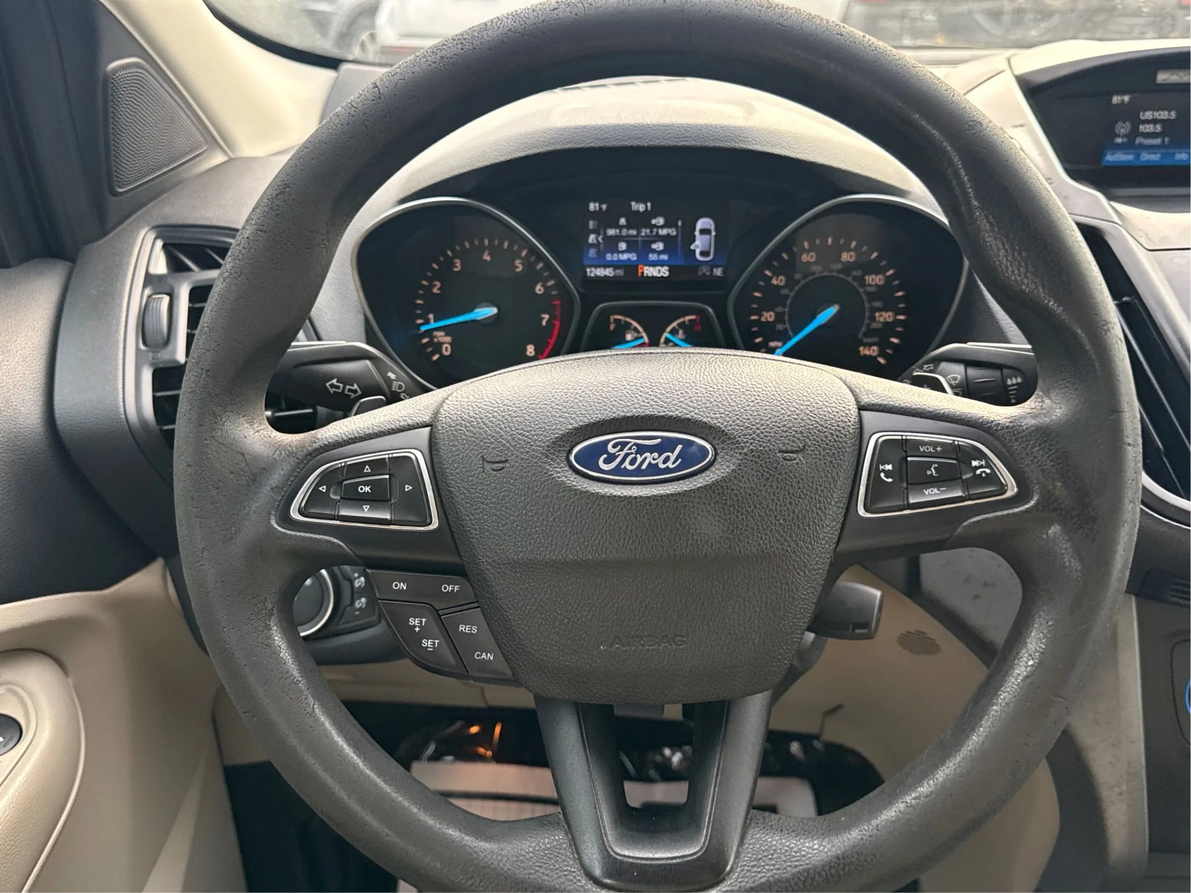 Used 2017 Ford Escape SE FWD image 17