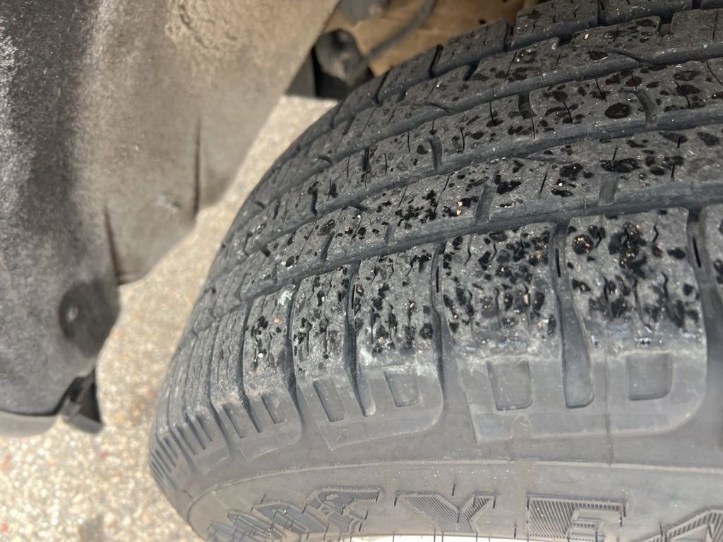 Certified 2023 Chevrolet Silverado 1500 LT w/ Z71 Off-Road Package image 16