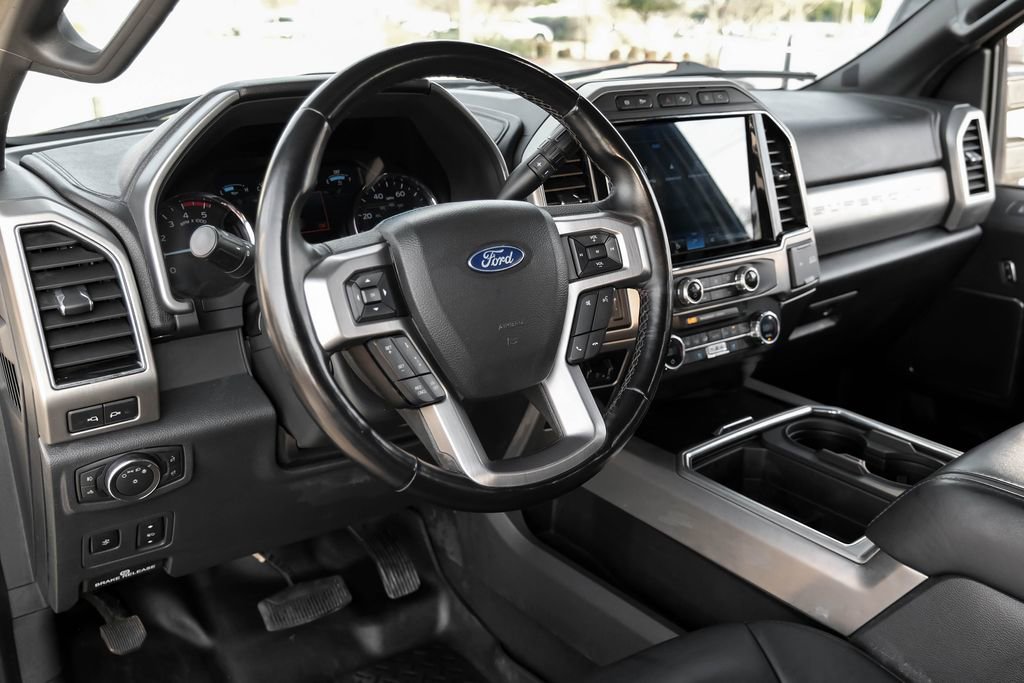 Used 2022 Ford F350 Platinum w/ FX4 Off-Road Package image 12