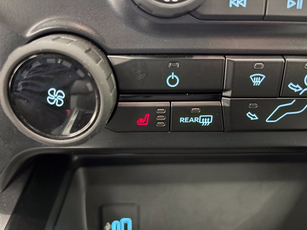 Used 2023 Ford F250 XLT w/ XLT Premium Package AWD/4WD image 27