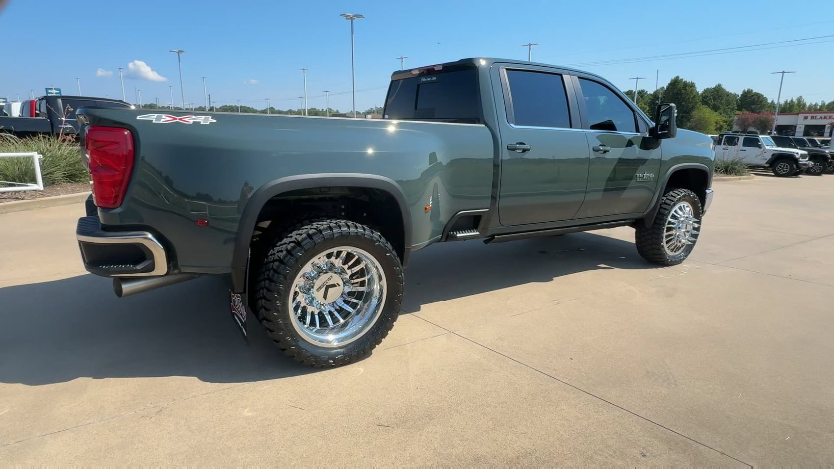 New 2026 Chevrolet Silverado 3500 LT w/ Texas Edition AWD/4WD image 9
