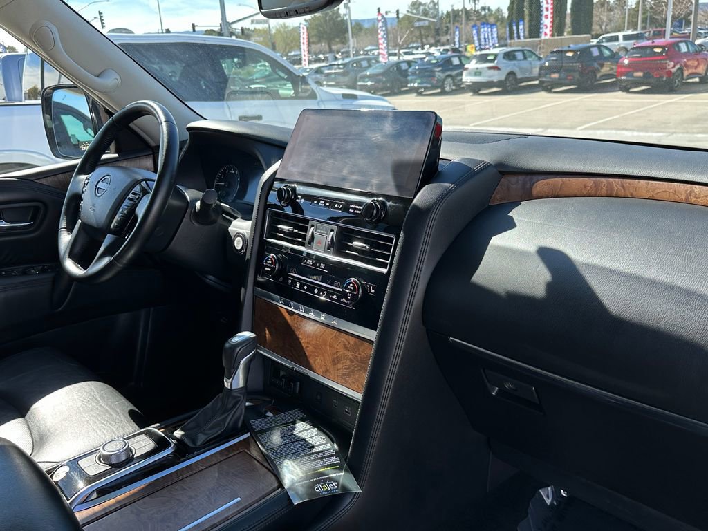 Used 2024 Nissan Armada SL w/ Captain's Chairs Package image 16