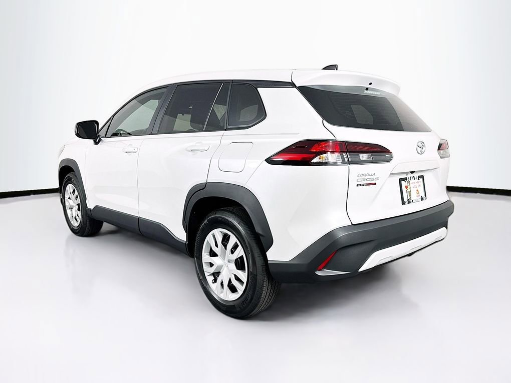 Used 2026 Toyota Corolla Cross L image 7