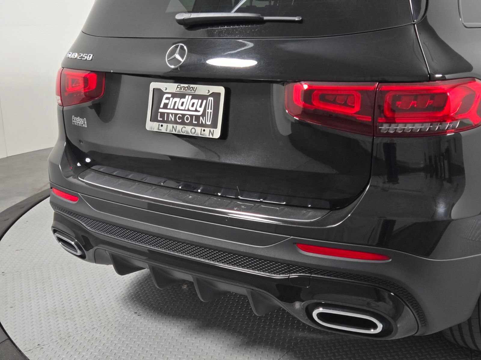 Used 2023 Mercedes-Benz GLB 250 image 5