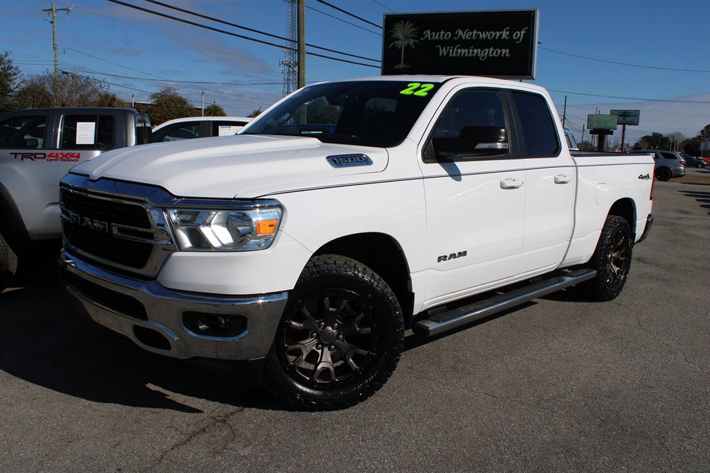 Used 2022 RAM 1500 Big Horn AWD/4WD image 1