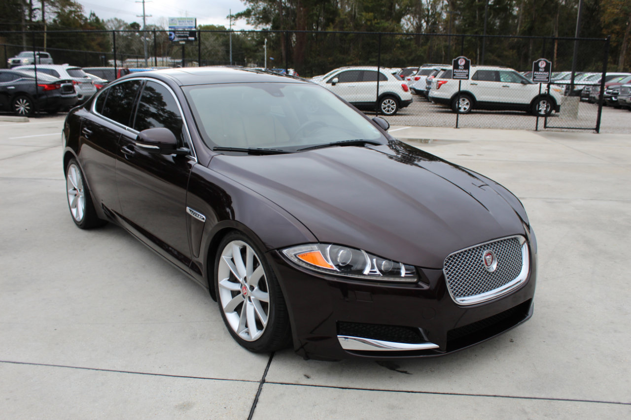 Used 2015 Jaguar XF Portfolio image 9