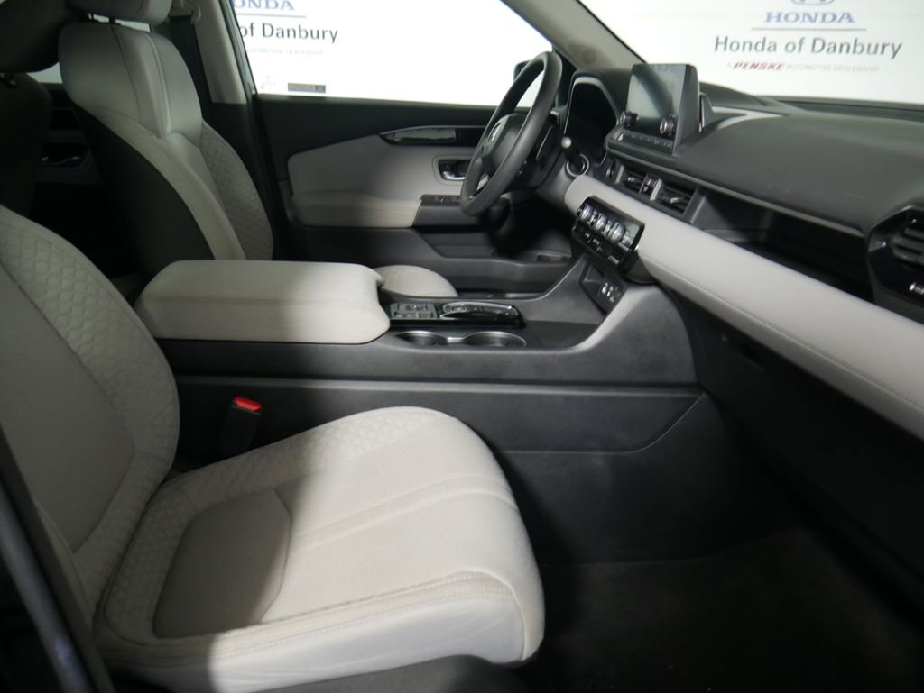 Used 2023 Honda Pilot LX image 6