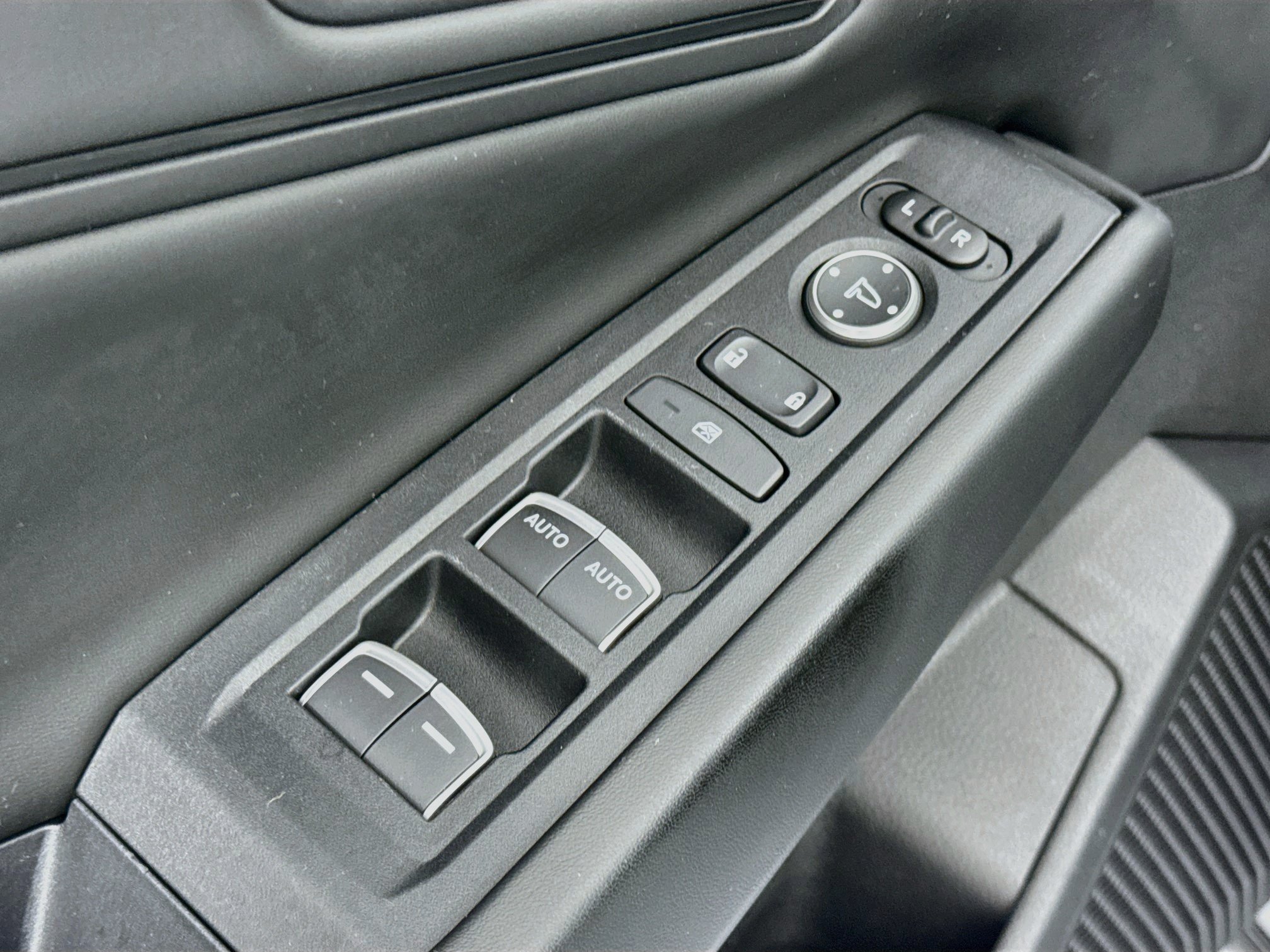 Certified 2024 Honda Accord EX image 17