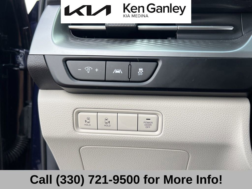 Used 2024 Kia Carnival LX FWD image 30