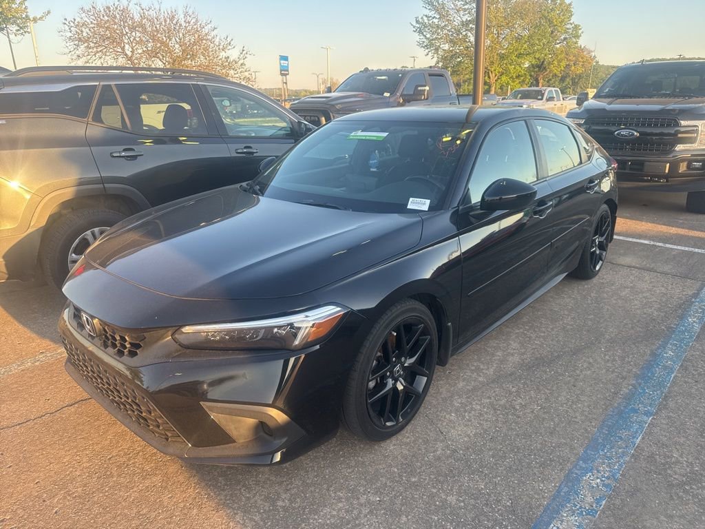 Used 2023 Honda Civic Sport image 9